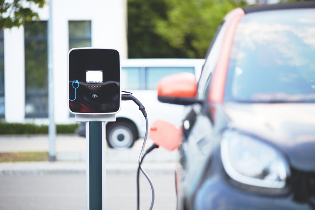 Carros elétricos com maior autonomia no Brasil: ranking atualizado