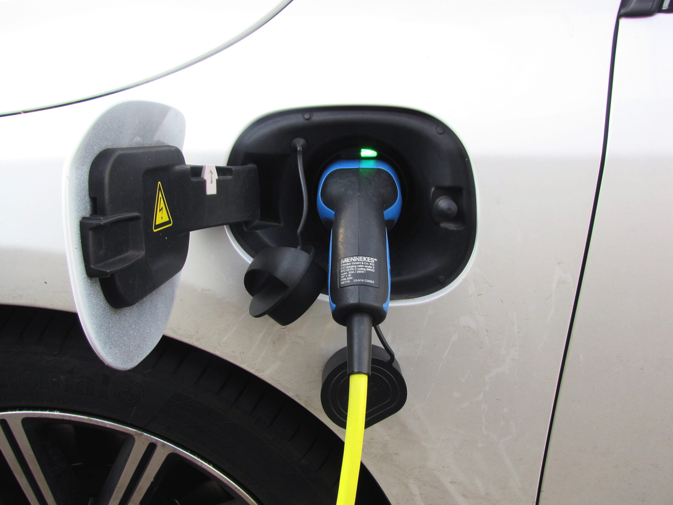 Carros elétricos até R$ 200 mil: veja os modelos mais baratos